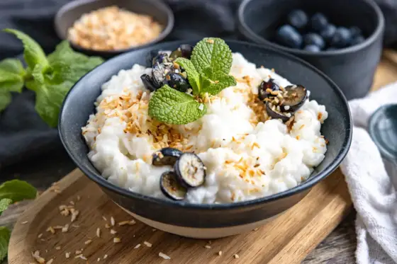 Milchreis mit Wasser kochen – So gelingt er cremig!